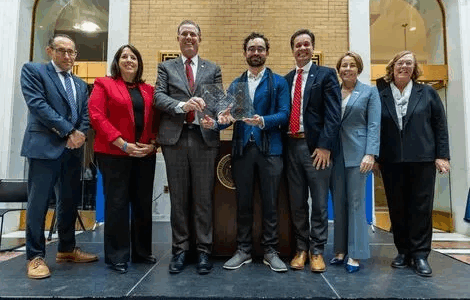 ブリッジウォーター州立大学、フォトニクスおよび量子研究推進のため110万ドル（1億6500万円相当）の助成金を獲得