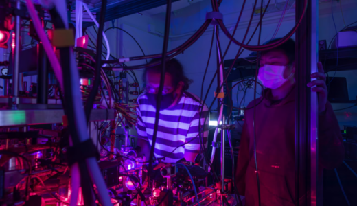 UCSBのエドルマン量子研究所、超伝導と時空モデリングの研究に資金提供を発表